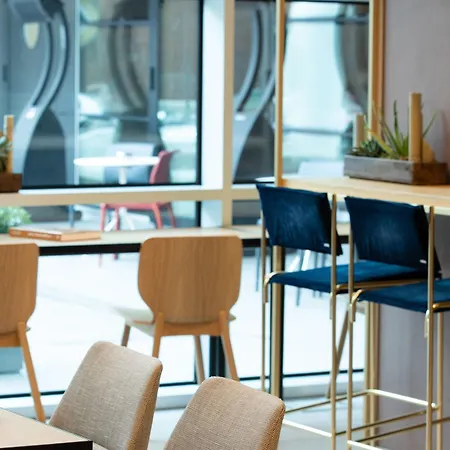 Innside By Melia Torre Galfa 4* Milánó