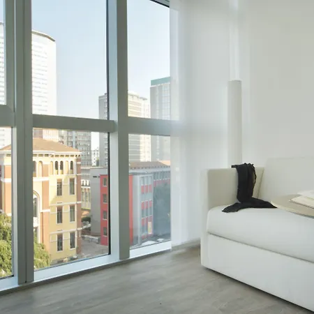 Отель Innside By Melia Torre Galfa Милан