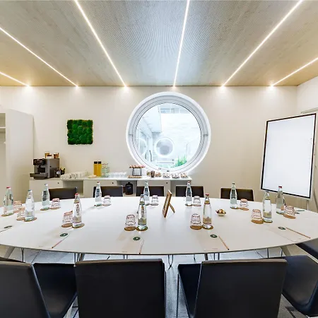 Innside By Melia Torre Galfa Отель Милан