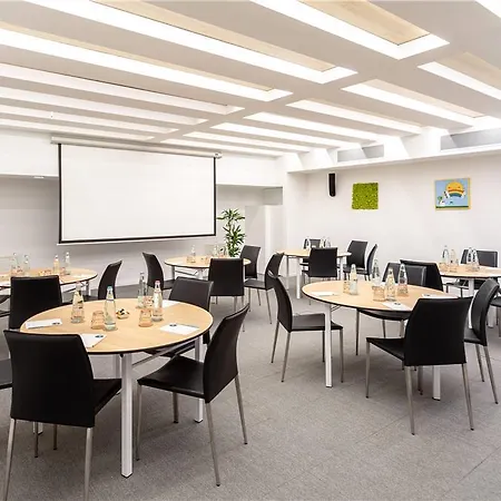 Innside By Melia Torre Galfa Hotel Milán